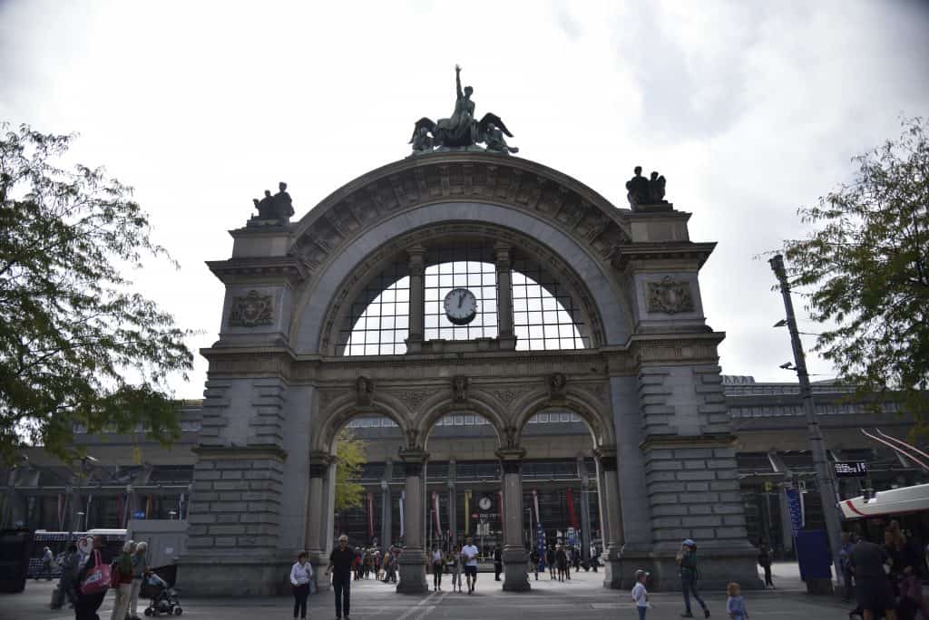 Lucerne Tourist Spots, Things to do in Lucerne, Lucerne Train Station