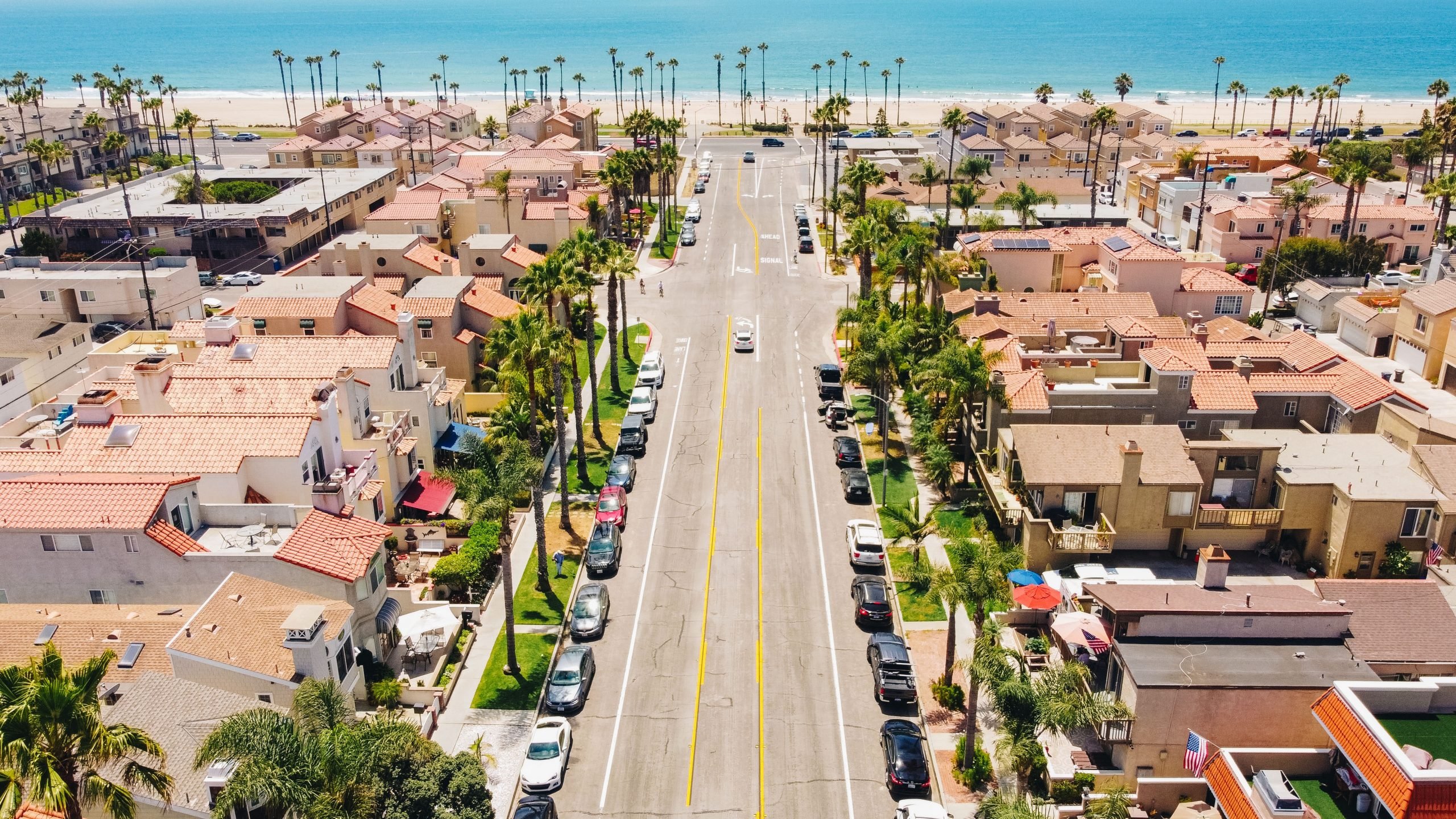 How To Get From Los Angeles Airport To Huntington Beach - All Possible Ways, cheapest way from Los Angeles airport to Huntington Beach, Los Angeles airport to Huntington Beach, Los Angeles shuttle Bus Airport, Los Angeles Airport Bus To Huntington Beach, OCTA Buses in Los Angeles, Los Angeles to Huntington Beach