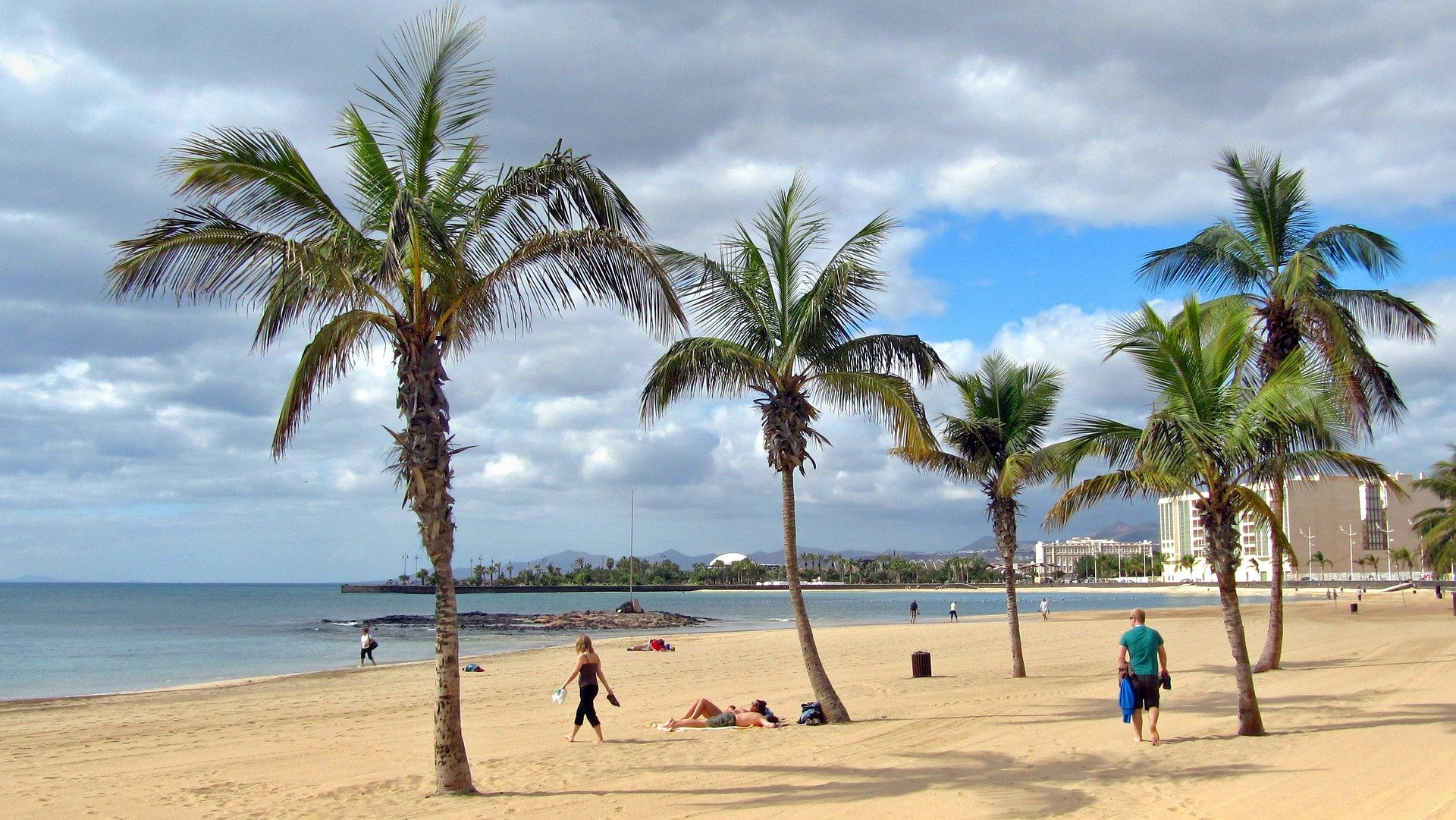 How To Get From Lanzarote Airport To Arrecife - All Possible Ways, cheapest way from Lanzarote airport to Arrecife, Lanzarote airport to Arrecife, Lanzarote airport to Arrecife, Lanzarote airport to Arrecife, Lanzarote Bus Airport, bus from Lanzarote airport to Arrecife, taxi Lanzarote airport to Arrecife, Uber Lanzarote airport to Arrecife, Lanzarote airport to Arrecife by bus, Lanzarote airport to Arrecife, Lanzarote to Arrecife, Titsa bus fare Lanzarote airport to Arrecife