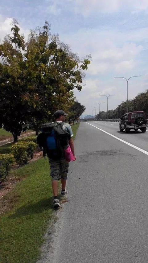  hitchhiking tips, hitchhiking guide