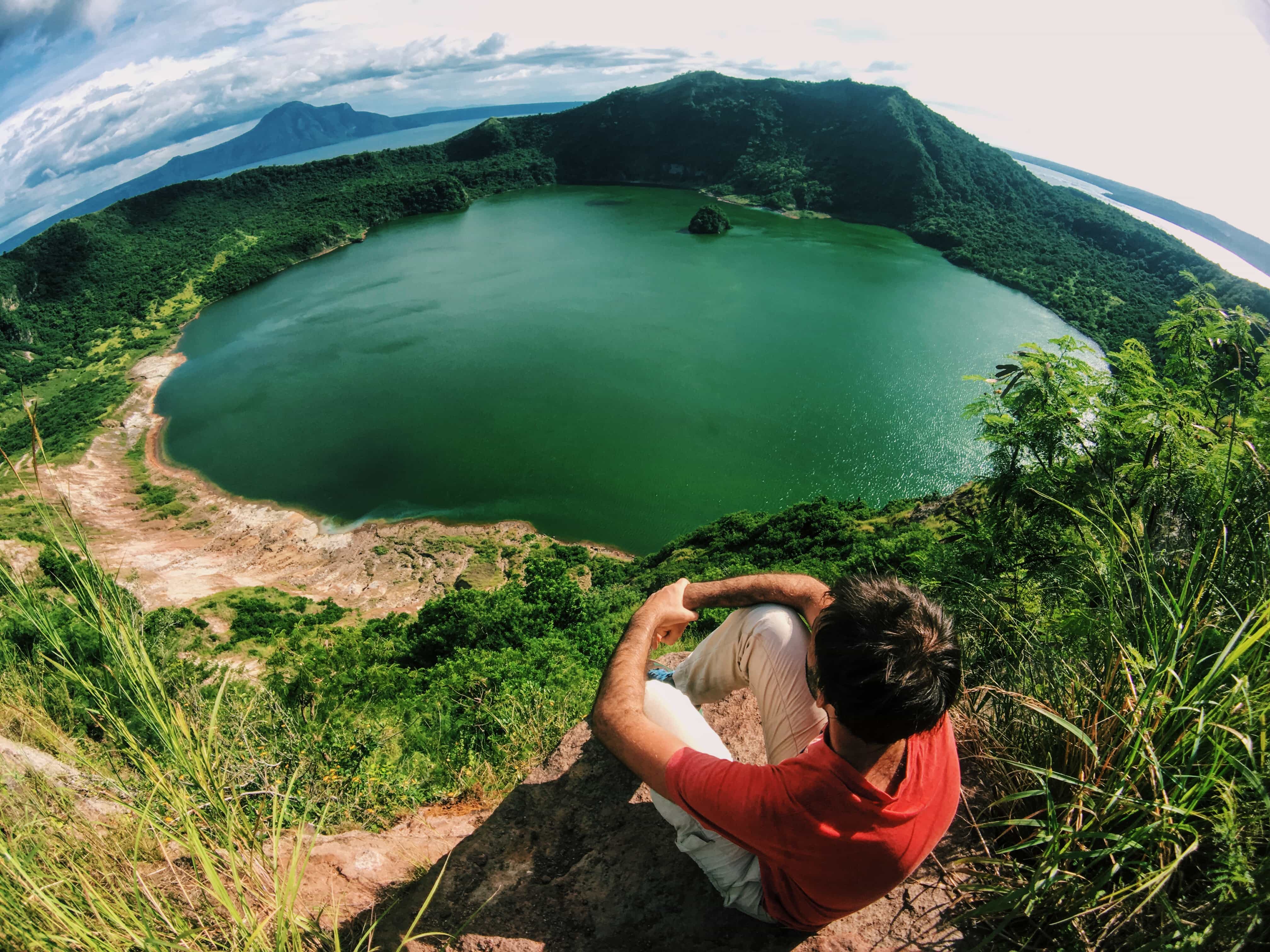 taal volcano hike