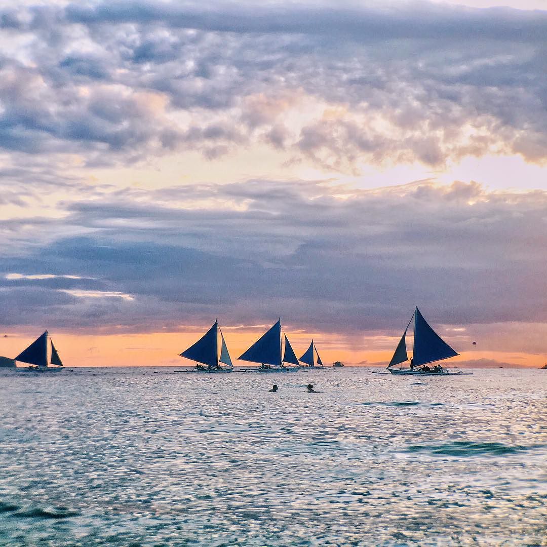 Sailing also in the list things to do in Boracay, Beaches Near Manila, Boracay