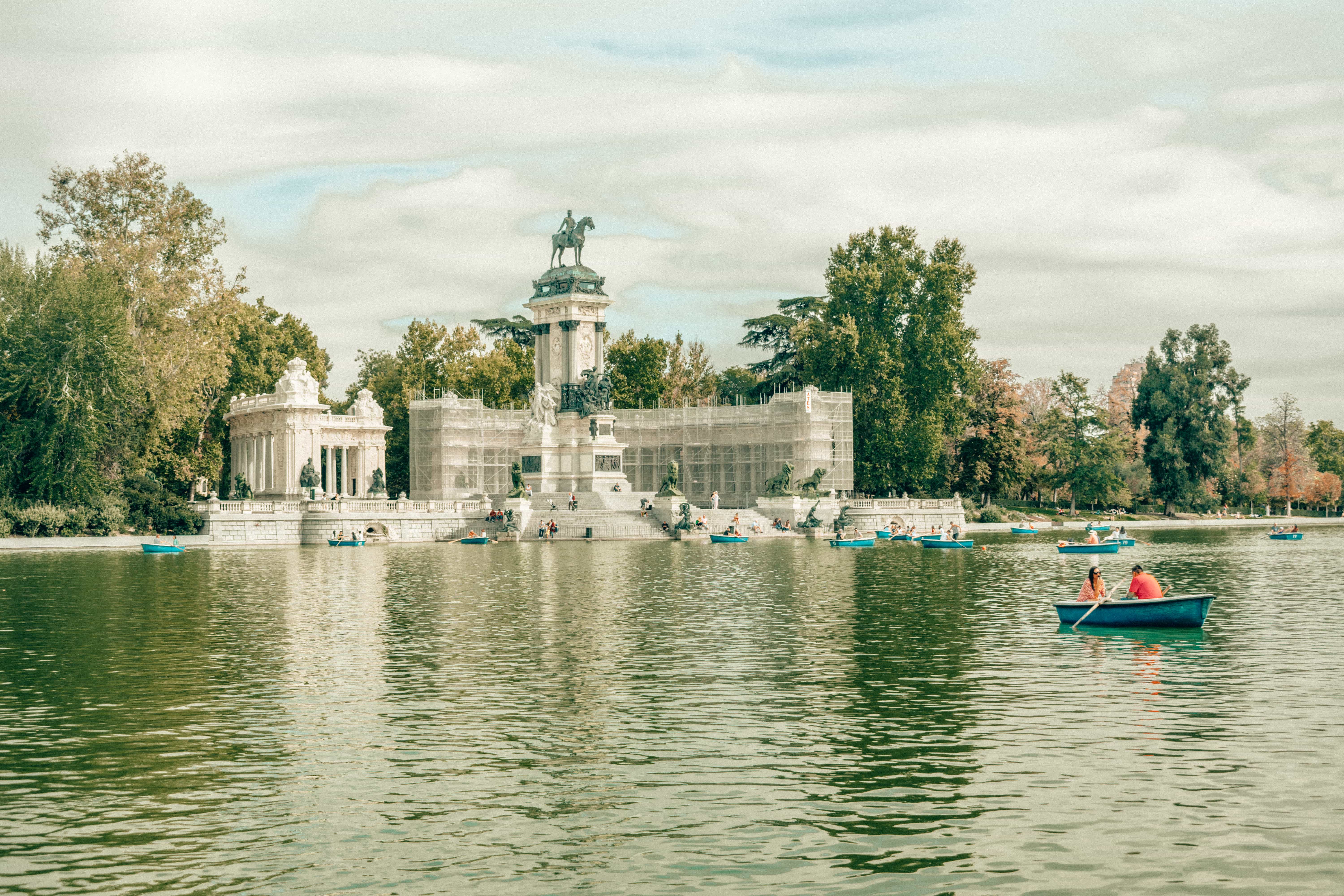 Retiro Park in Madrid, places to visit in Madrid, things to do in Madrid, Madrid travel guide
