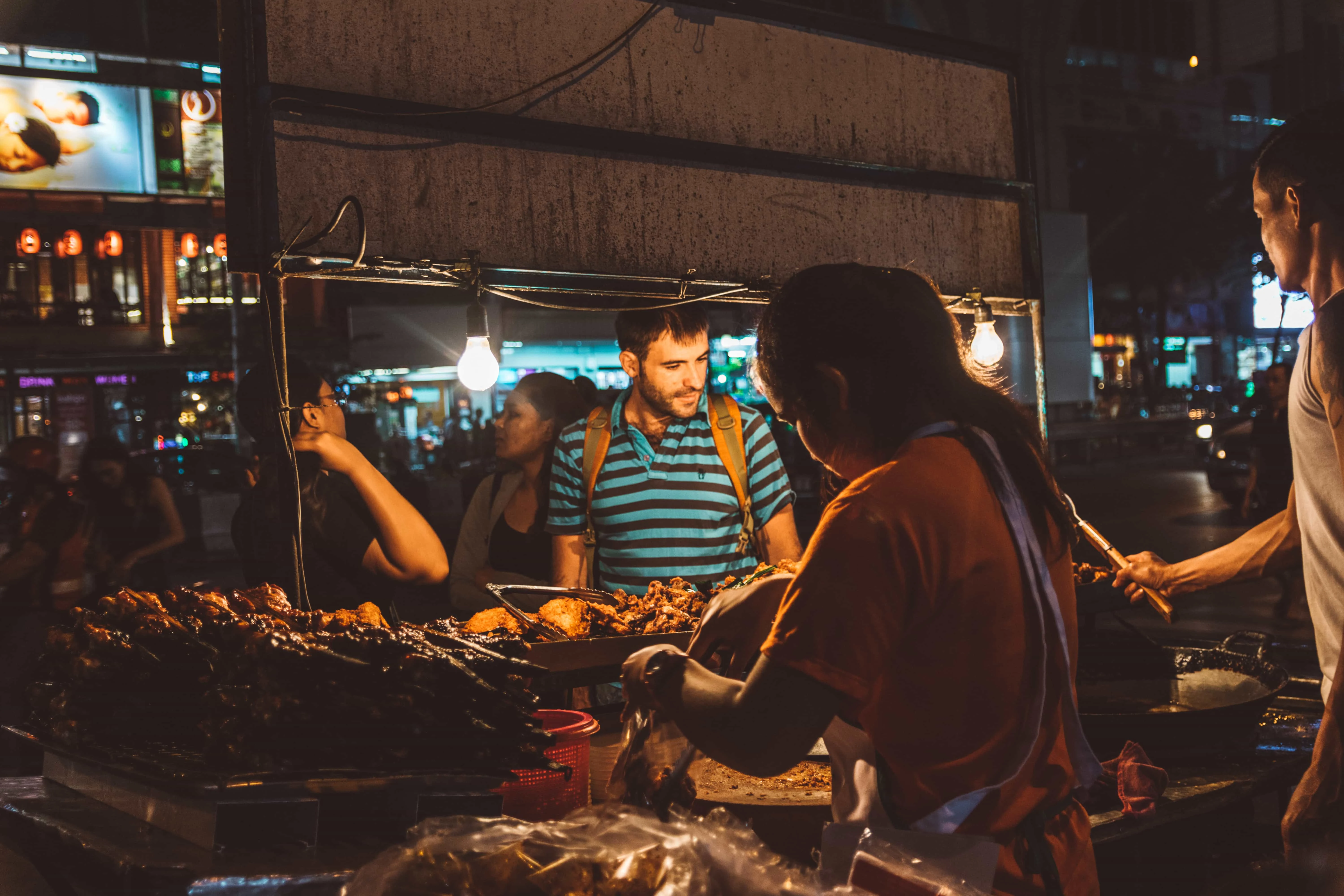 How to get Khao San Road from the airport, How to get Khao San Road, Khao San Road night market, Where to stay in Khao San Road, where to sleep in Khao San Road, what to do in Khao San Road, What to eat in Khao San Road, Unicorn Cafe