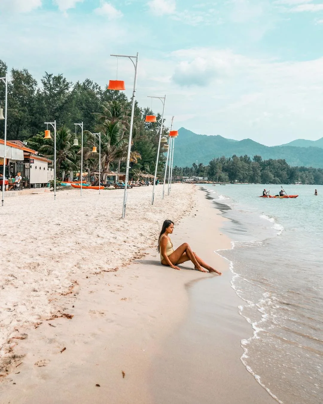 things to do in koh chang, where to stay in koh chang, how to get to koh chang, where to eat in koh chang