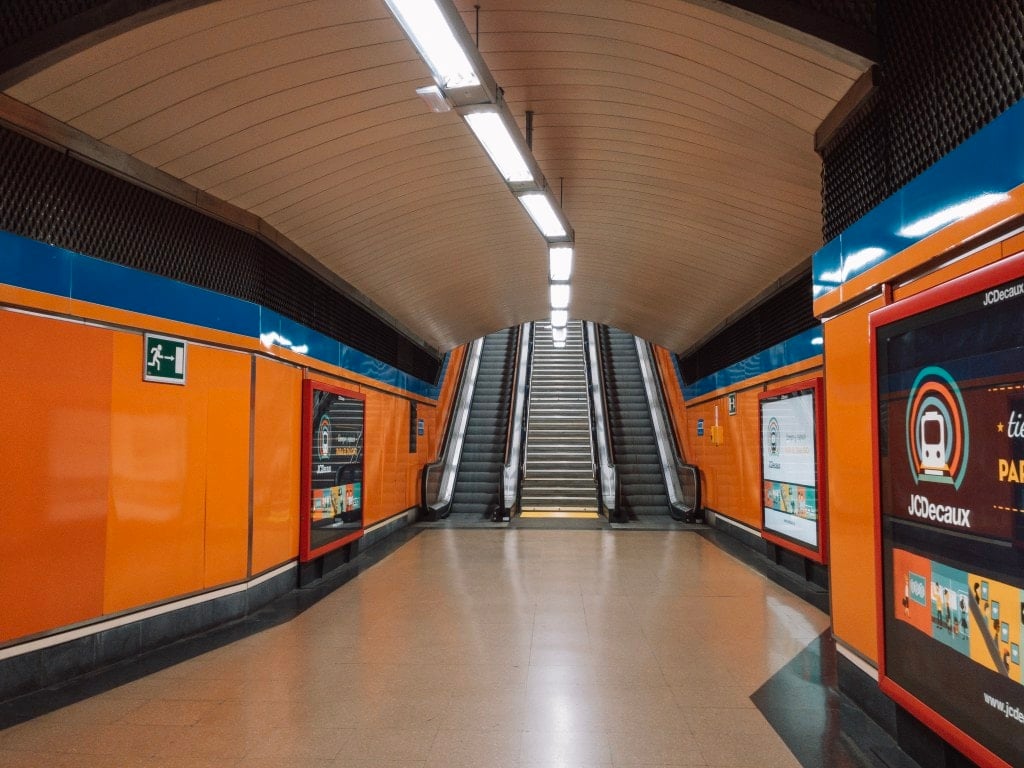 How to get to Madrid city center, How To Get From Madrid Airport To Segovia - All Possible Ways, from the airport, madrid airport to city, madrid airport express bus, madrid airport bus, taxi madrid airport, metro from Madrid airport to city center, madrid airport to atocha train station