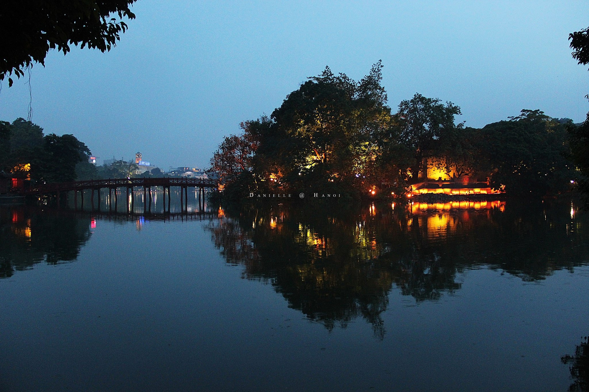 Instagrammable Places in Vietnam, Hoan Kiem Lake