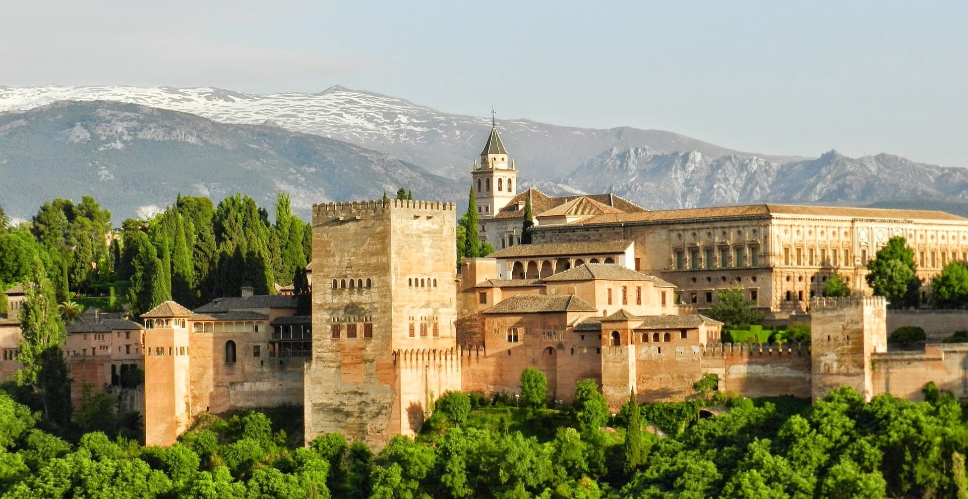 Alhambra Granada, Instagrammable places in Spain