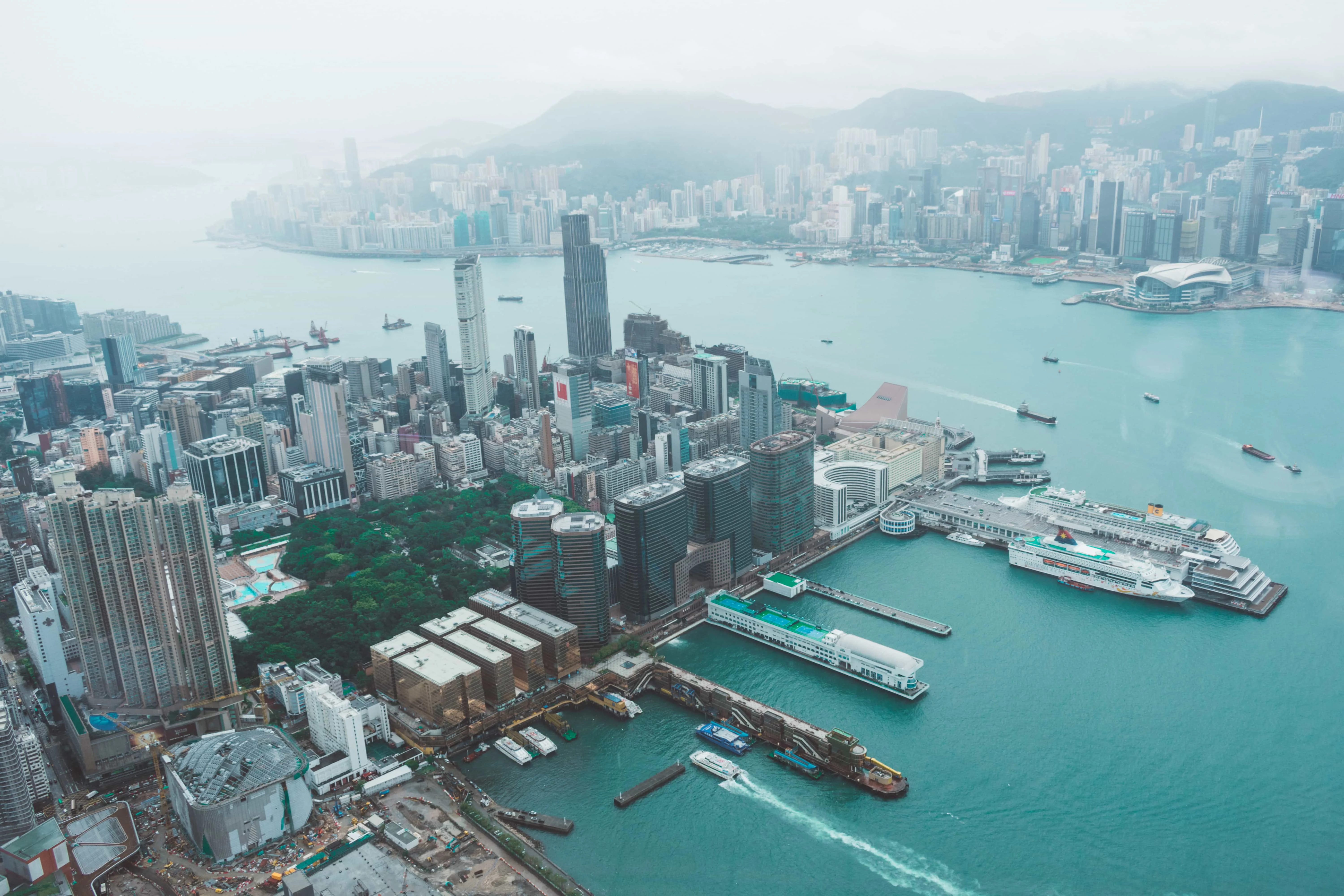 Instagrammable Places in Hong Kong, skyviews from Ritz Carlton