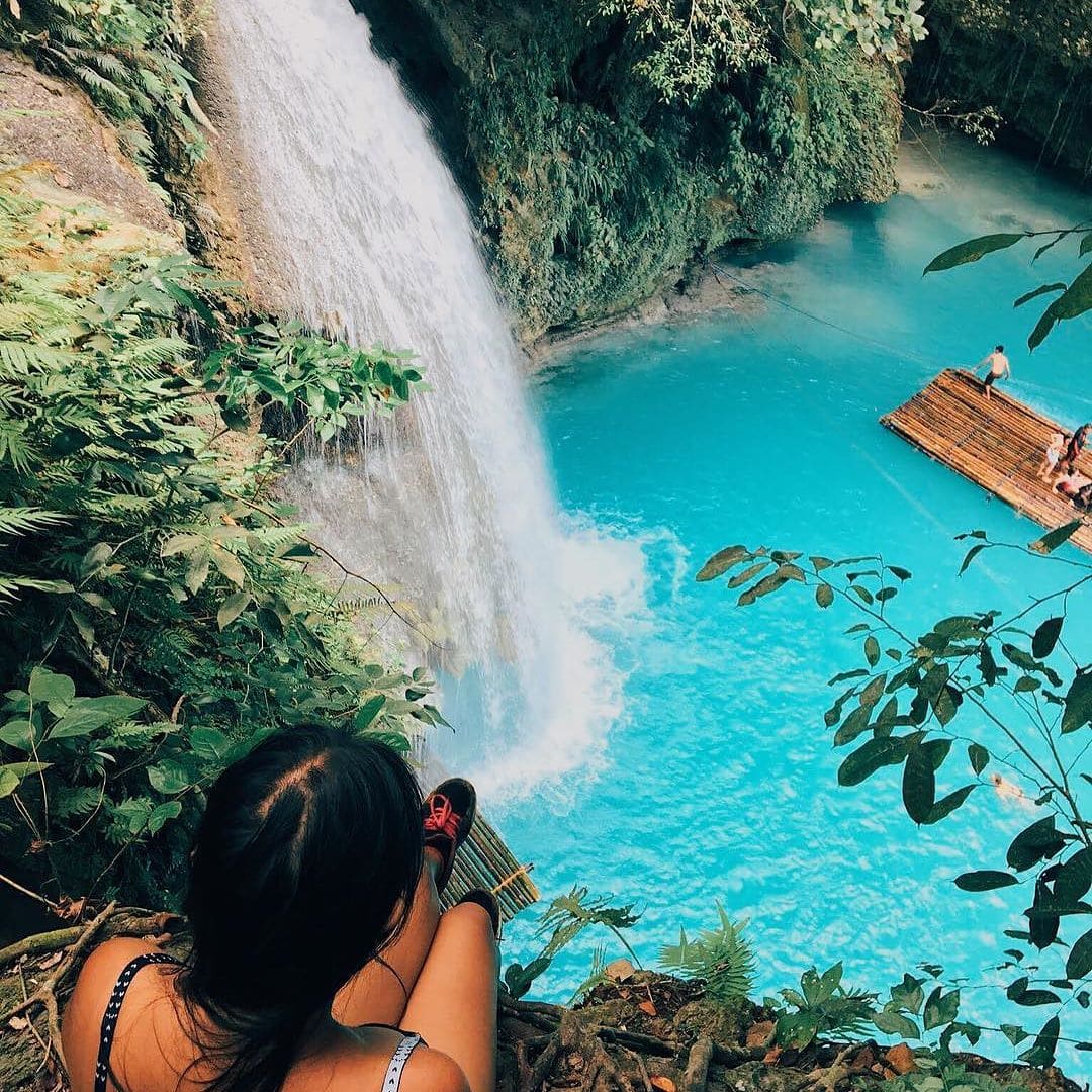 top instagrammable places in Philippines kawasan falls