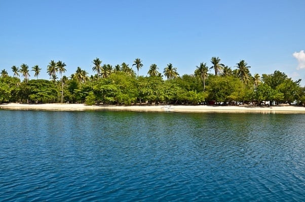 Beaches in Zambales, potipot island