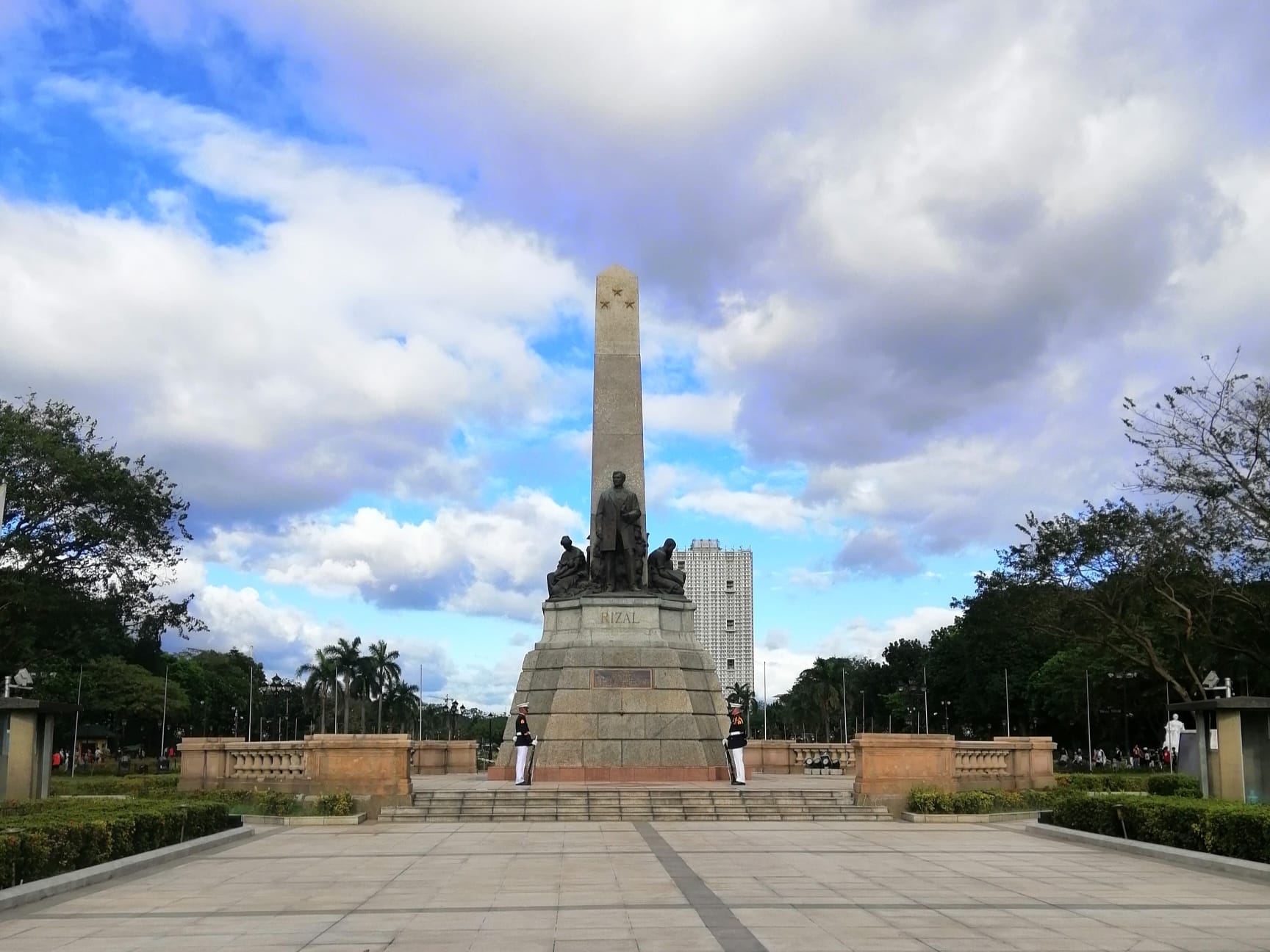 manila tourist spot in philippines