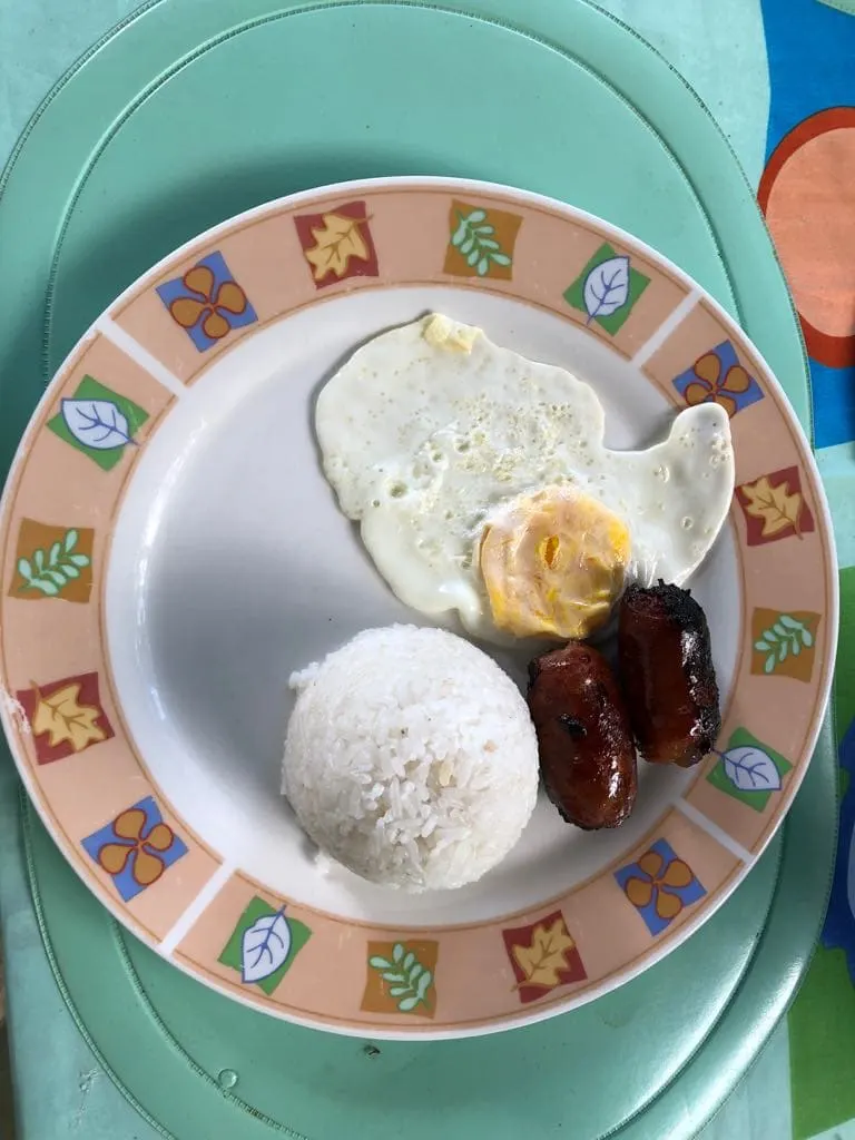 How to get to Looc Fish Sanctuary, Looc Fish Sanctuary travel guide, things to do in Looc, Looc Fish Sanctuary, breakfast in looc, where to eat in Looc