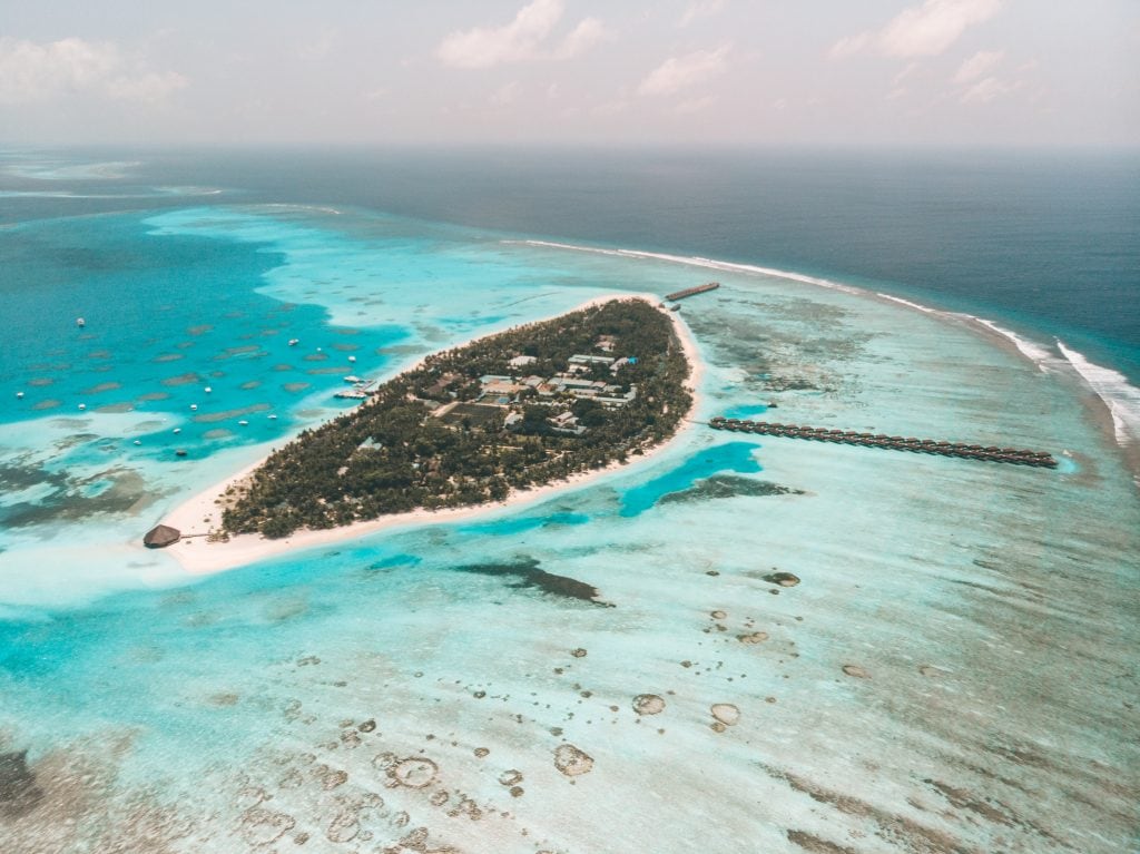 Dhiffushi travel guide, things to do in Dhiffushi, Dhiffushi Island, Meeru Resort, luxury resort
