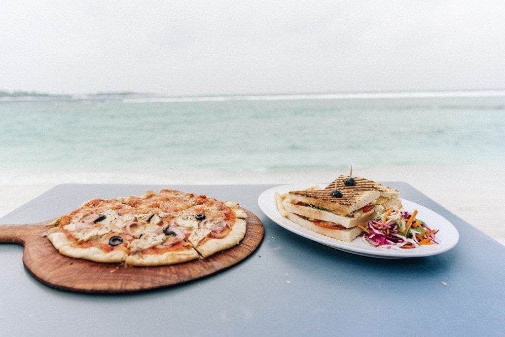 where to eat in Thulusdhoo, Canopus Retreat