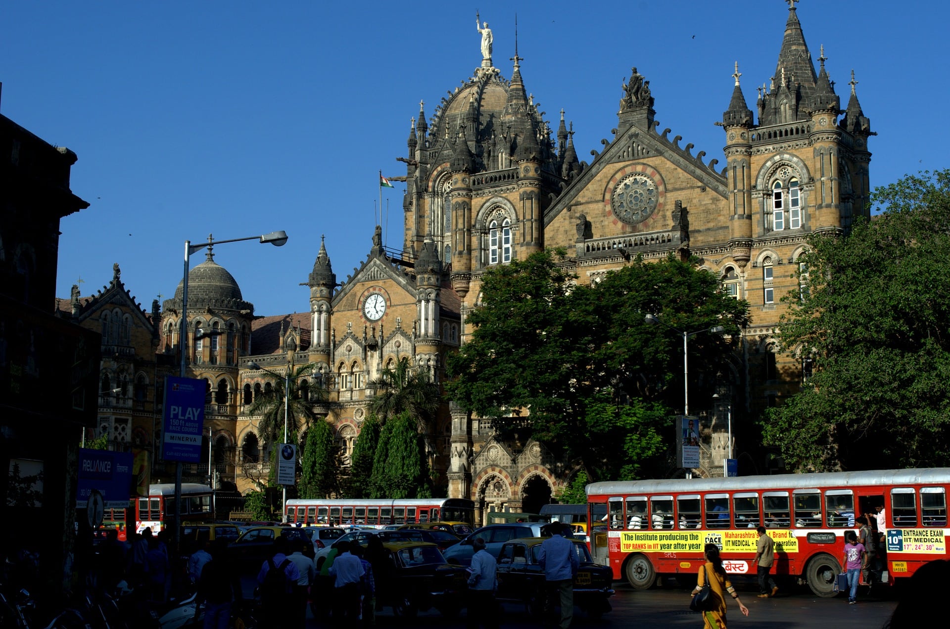Victoria Station, things to do in Mumbai, Mumbai travel guide, One day Mumbay itinerary