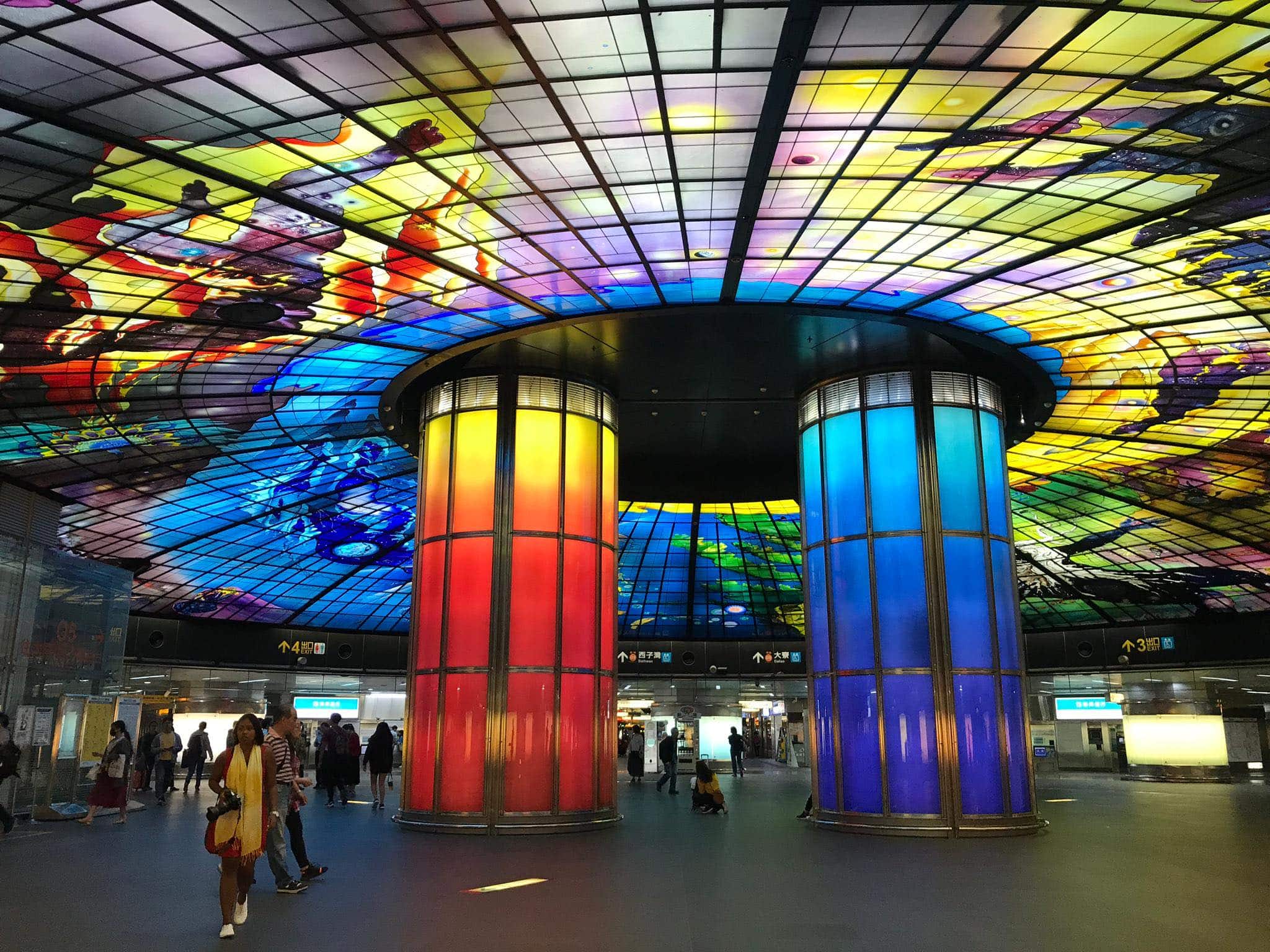 Where to Stay in Kaohsiung, How To Get From Kaohsiung to Taipei, Formosa Boulevard Metro Station