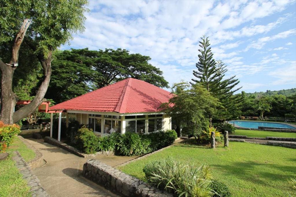 Sage Leaf Hotel, resorts in bataan, bataan resorts, bataan beach resort, beach resorts in bataan, cheap beach resorts in bataan
