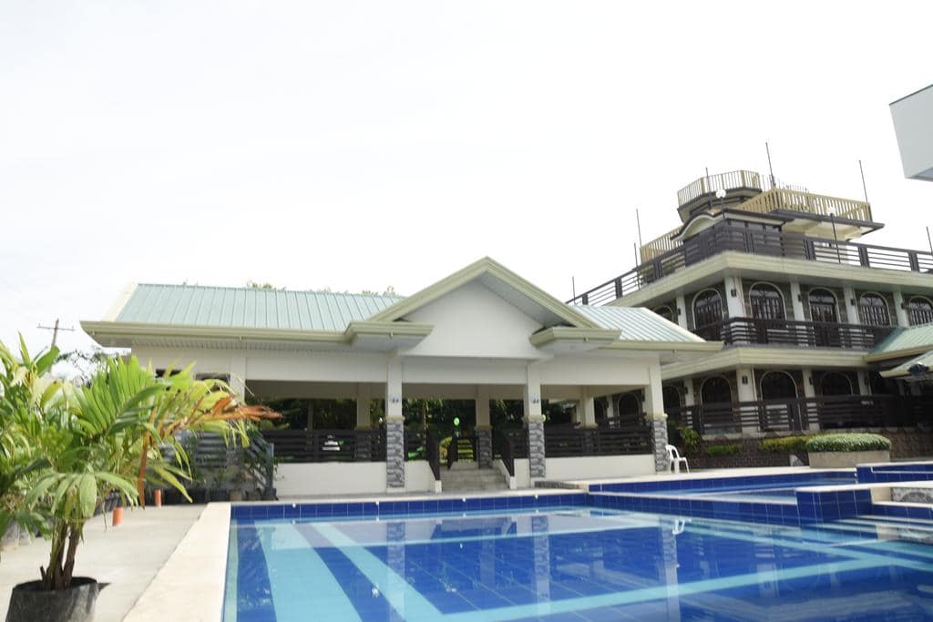 Villa Esmeralda Bryan's Resort Hotel and Restaurant, resorts in nueva ecija, hotels in cabanatuan, cabanatuan hotels