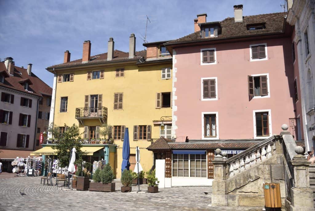 Annecy tourist spots, things to do in Annecy, Rue Sainte-Claire