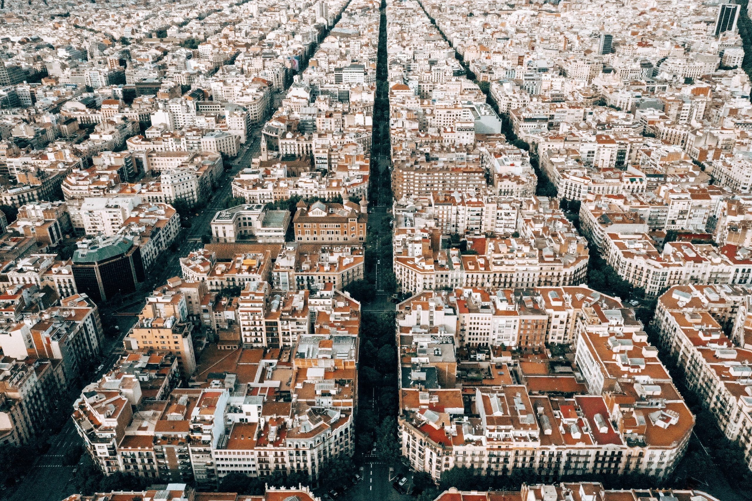 barcelona airport to city, barcelona airport transfers, barcelona airport bus, barcelona airport shuttle, barcelona airport to city center, barcelona airport train, How To Get From Barcelona Airport To City Center