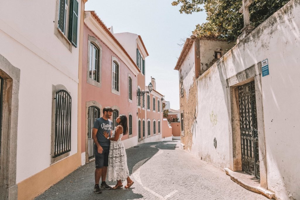 lisbon airport to cascais, How To Get From Lisbon Airport To Cascais, Lisbon airport to Cascais, cheapest way from Lisbon airport to Cascais, taxi from lisbon airport to Cascais, train from Lisbon airport to cascais,