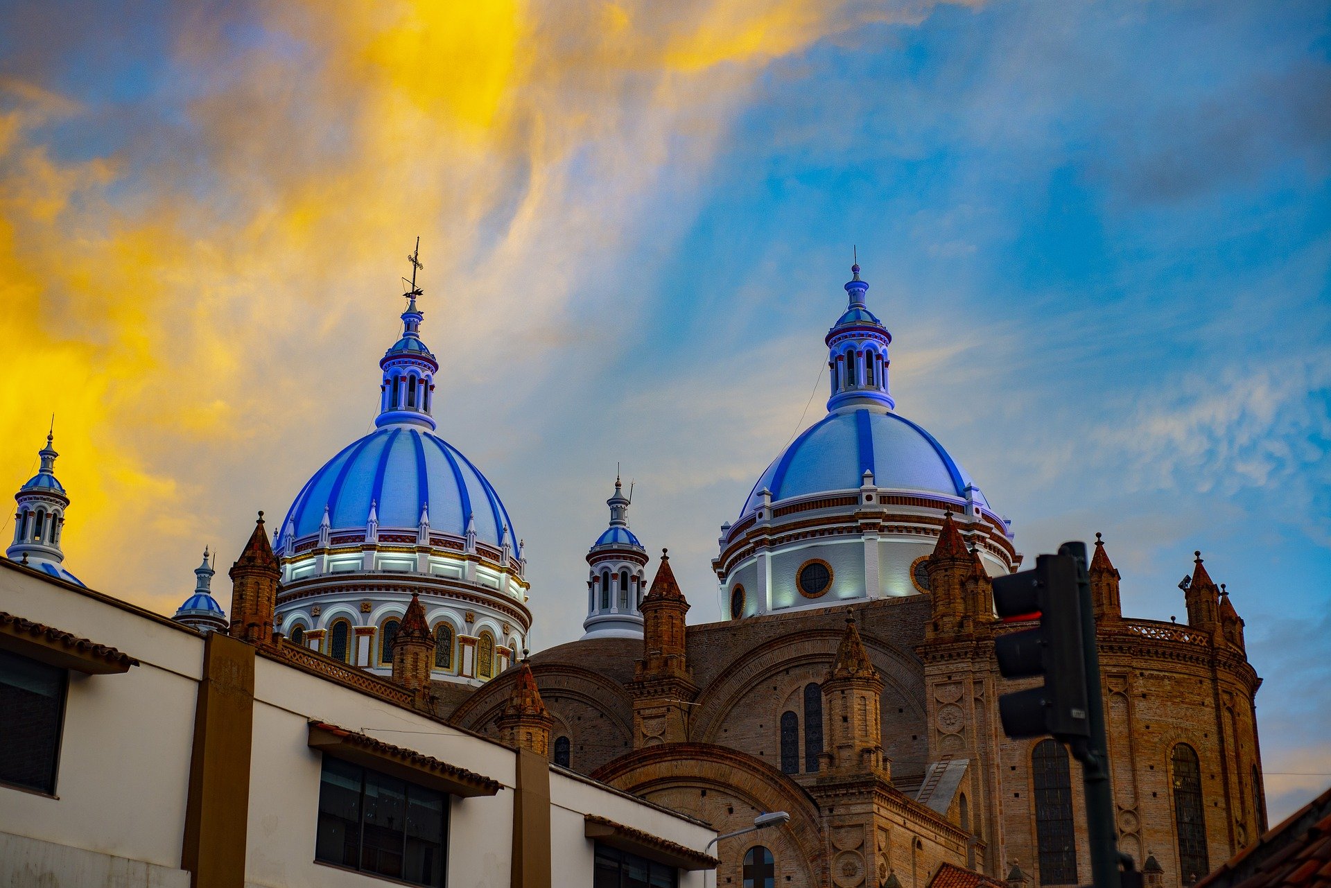 10 Cities Around the World Where You Can Live Comfortably on $2,000 a Month (Yes, Really) 4 Cuenca 3