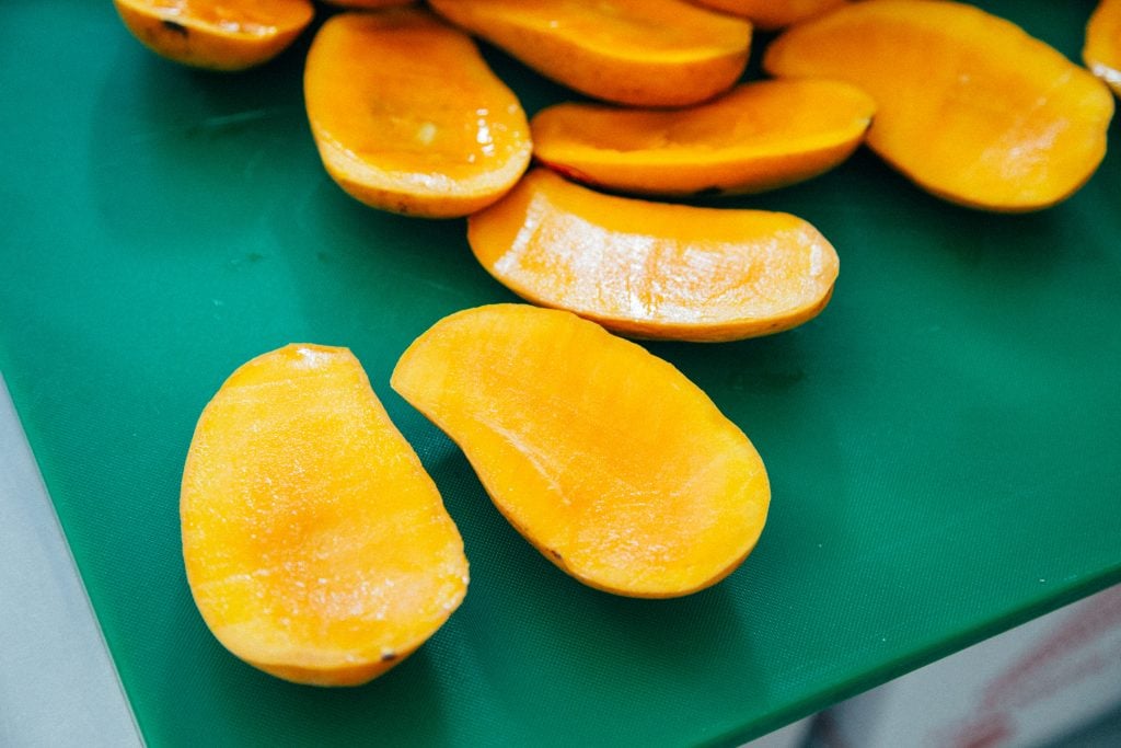 Jamaica Republic Travel Tips, things to know before visiting Jamaica, facts about Jamaica, Mangoes in Jamaica