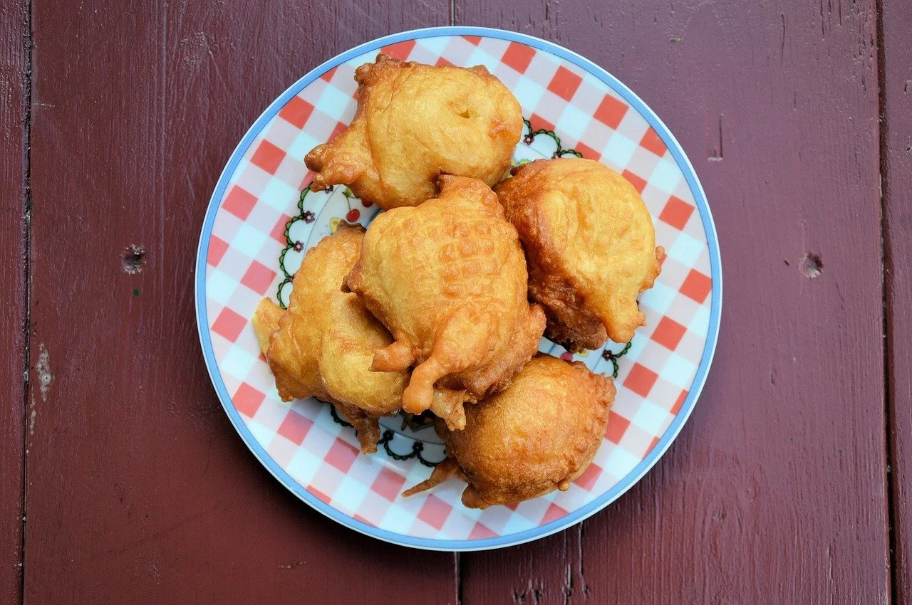 Conch fritters, food in Bahamas, Bahamian food, traditional food in Bahamas, Bahamian dishes, Bahamian cuisine