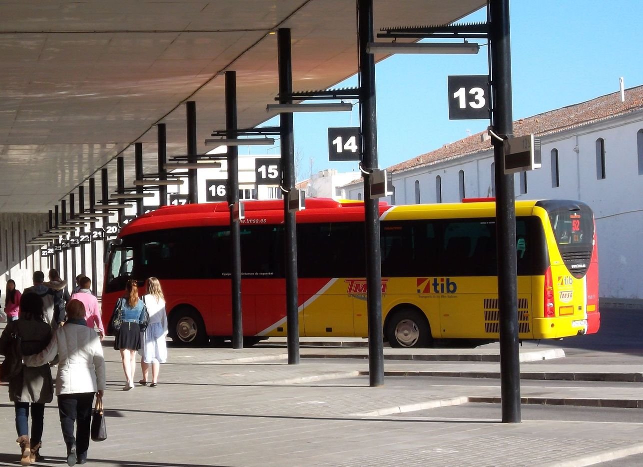 How To Get From Menorca Airport To City Center - All Possible Ways, Bus Menorca Airport