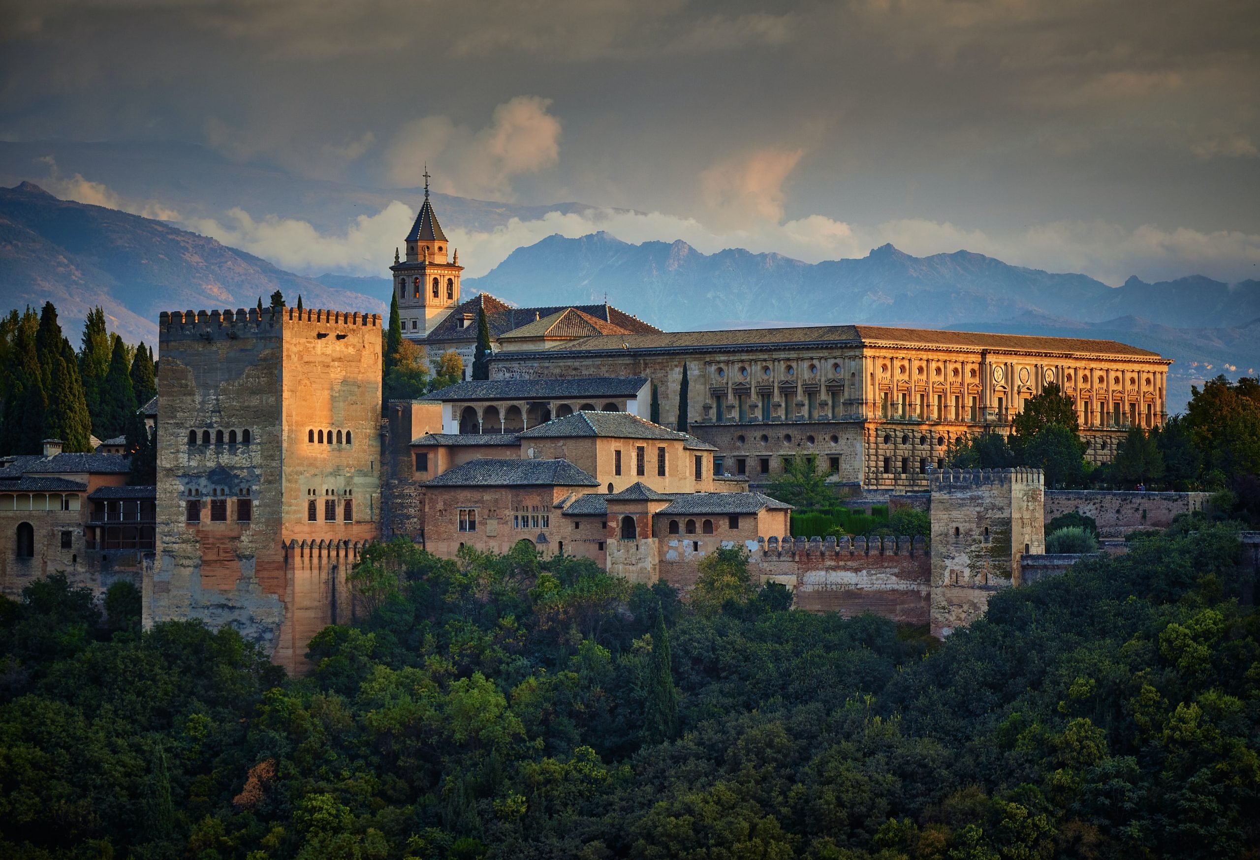 How To Get From Granada Airport To Alhambra - All Possible Ways