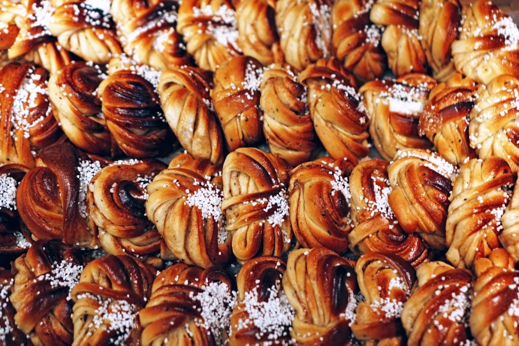 Cinnamon buns