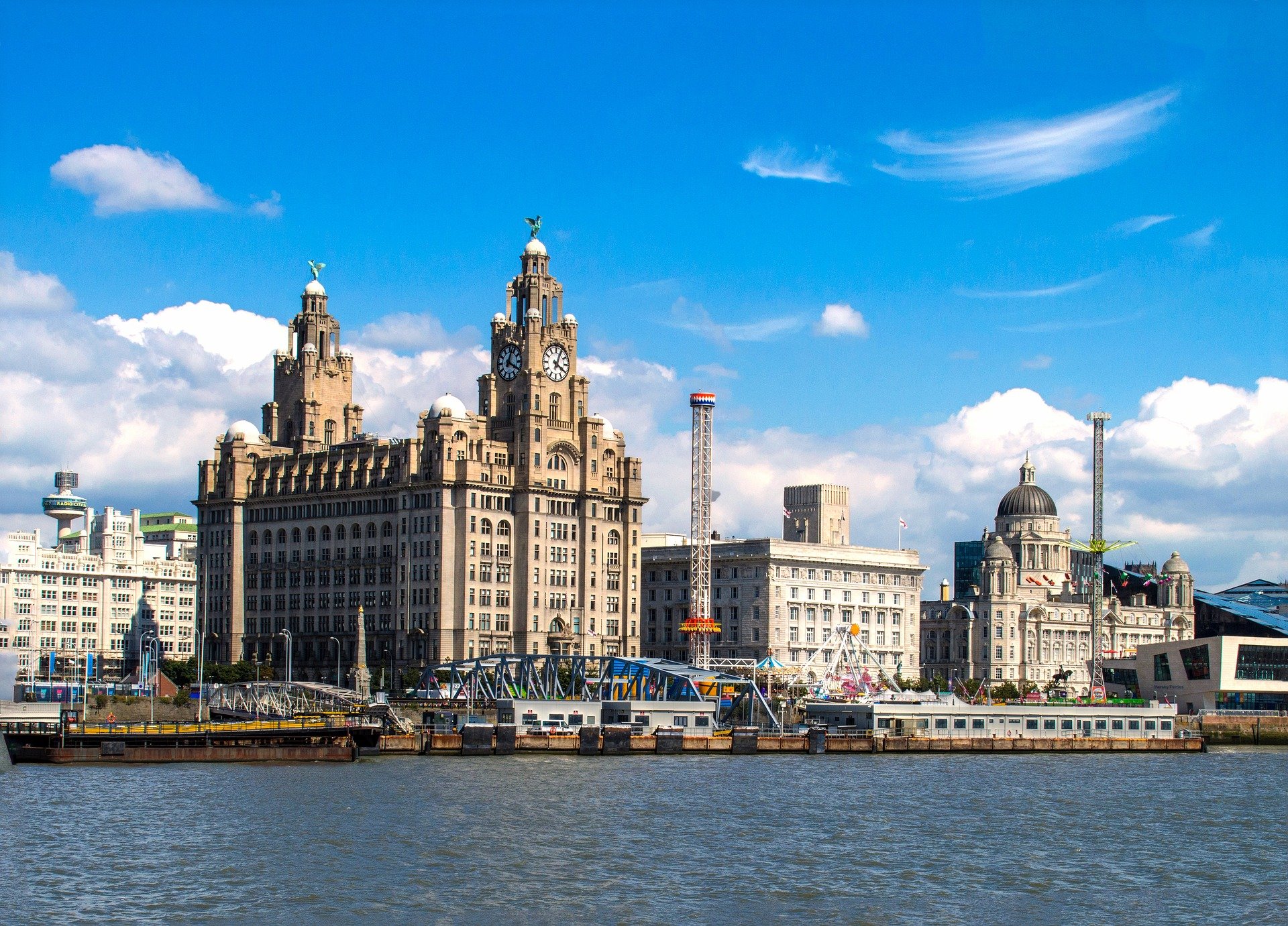How To Get From Manchester Airport To Liverpool - All Possible Ways, cheapest way from Manchester airport to Liverpool