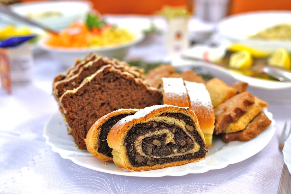 Slovenian Snacks, Traditional Slovenian dessert and snacks, Slovenia snacks, Slovenia cuisine, traditional dessert and snacks in Slovenia, Slovenian desserts, Slovenia desserts, potizza