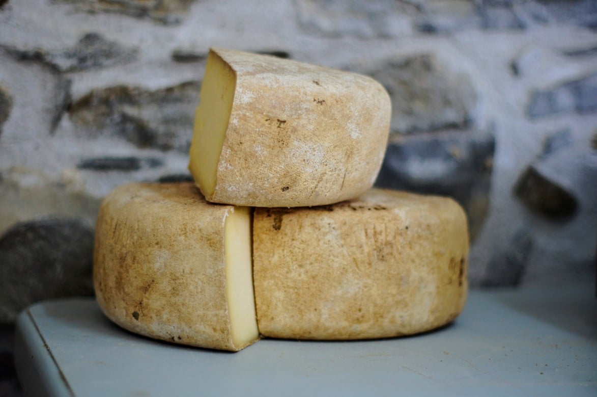 Slovenian Snacks, Traditional Slovenian dessert and snacks, Slovenia snacks, Slovenia cuisine, traditional dessert and snacks in Slovenia, Slovenian desserts, Slovenia desserts, Tolminc Cheese