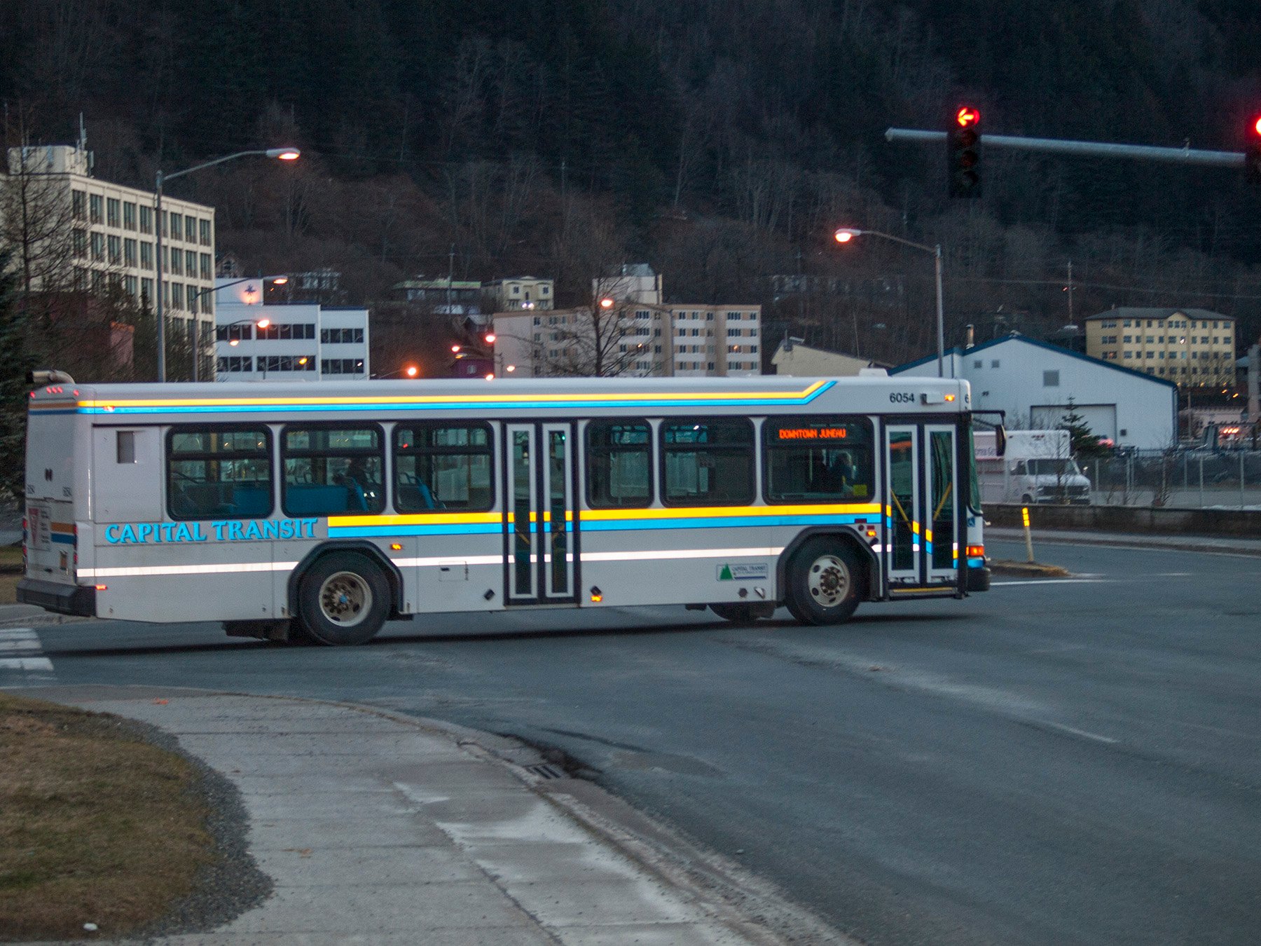 How To Get From Juneau Airport To City Center - All Possible Ways, cheapest way from Juneau airport to city center, cheapest way from Juneau airport to downtown, Juneau airport to city center, Juneau airport to city, Juneau airport to downtown, Juneau Bus Airport, Shuttle Bus Juneau Airport, Bus Juneau Airport