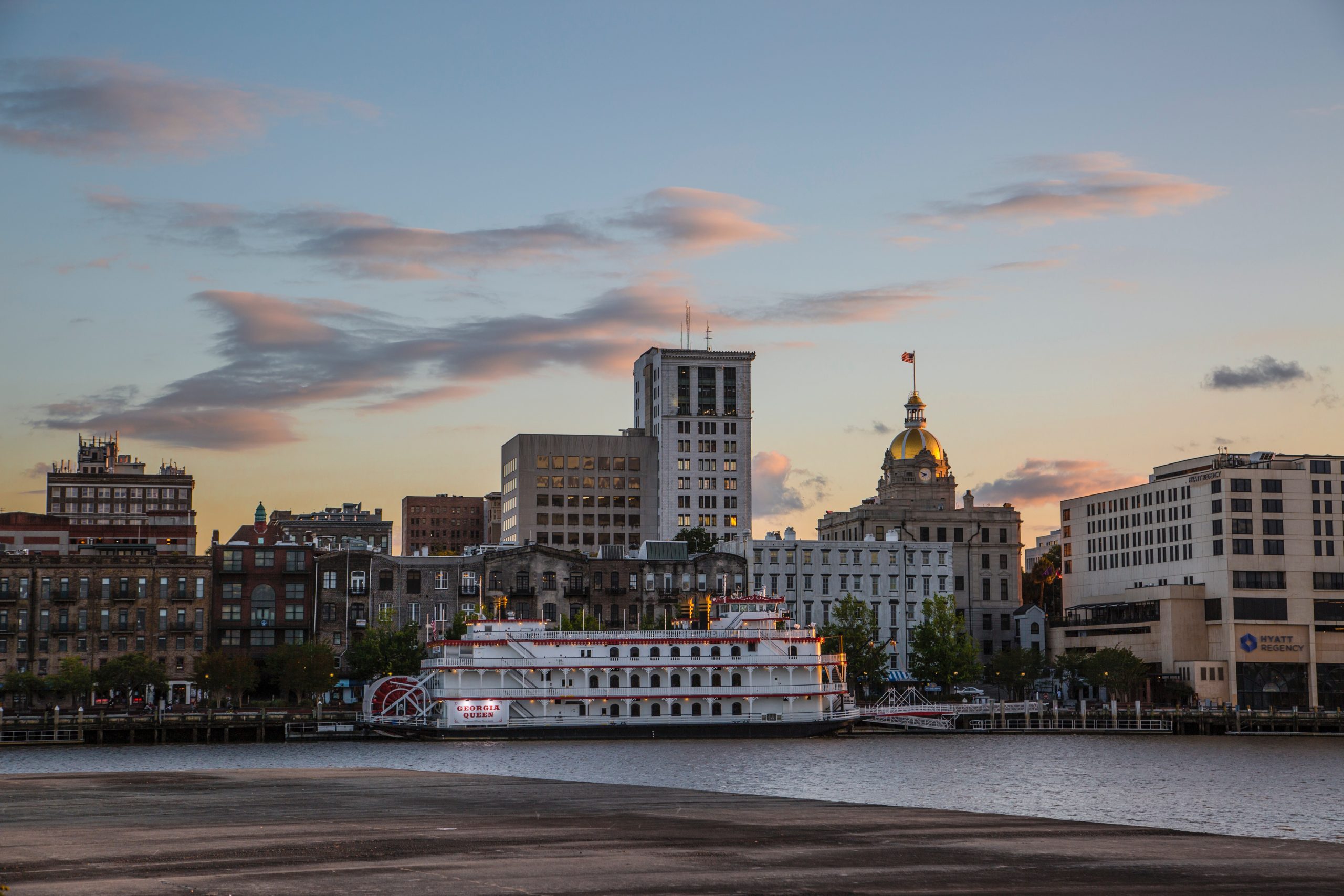 How To Get From Savannah Airport To City Center - All Possible Ways, cheapest way from Savannah airport to city center, cheapest way from Savannah airport to downtown, Savannah airport to city center, Savannah airport to city, Savannah airport to downtown, Savannah Bus Airport, Bus Savannah Airport