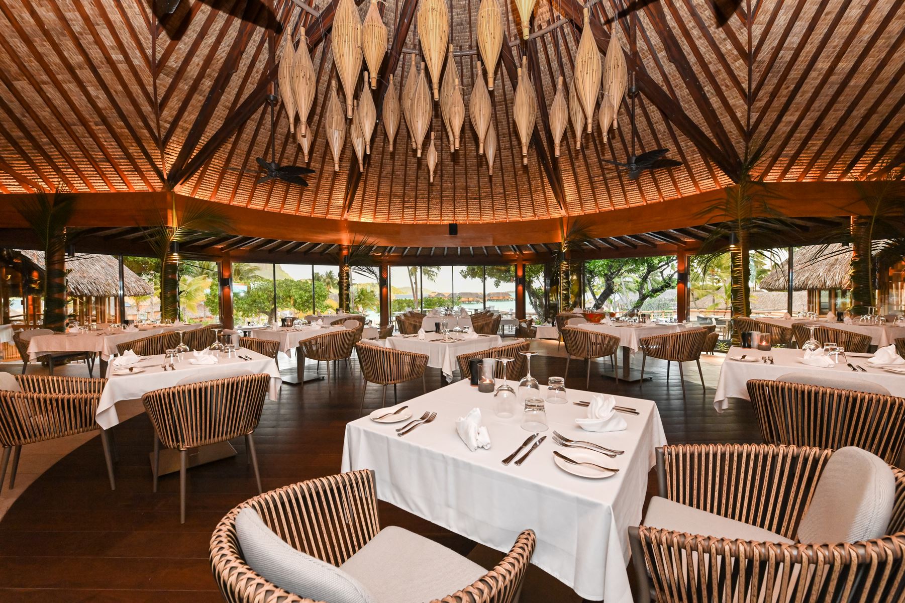 TEVAIROA RESTAURANT, Bora Bora restaurants, restaurants in Bora Bora, plant based restaurants in Bora Bora, vegetarian restaurants in Bora Bora, vegan restaurants in Bora Bora, Bora Bora food, where to eat in Bora Bora, vegan in Bora bora, vegetarian in Bora Bora