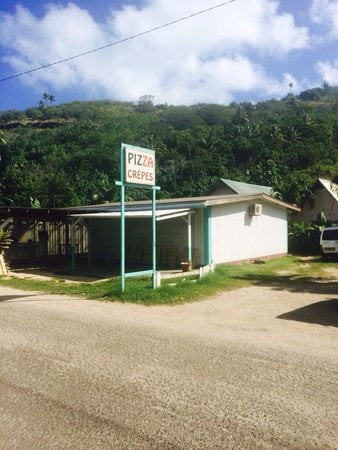 MATIRA PIZZA, Bora Bora restaurants, restaurants in Bora Bora, plant based restaurants in Bora Bora, vegetarian restaurants in Bora Bora, vegan restaurants in Bora Bora, Bora Bora food, where to eat in Bora Bora, vegan in Bora bora, vegetarian in Bora Bora