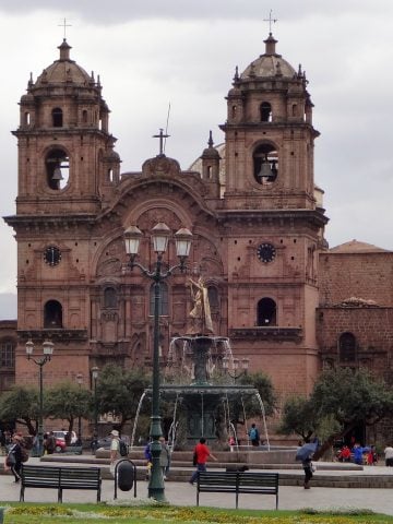 How To Get From Cusco Airport To City Center - All Possible Ways, cheapest way from Cusco airport to Downtown, cheapest way from Cusco airport to city, Cusco airport to city center, Cusco airport to Cusco, Cusco Bus Airport, bus from Cusco airport to city center, taxi Cusco airport to city center, Uber Cusco airport to city, Cabify Cusco airport to city center, InDriver Cusco airport to city center, vans Cusco airport to city center