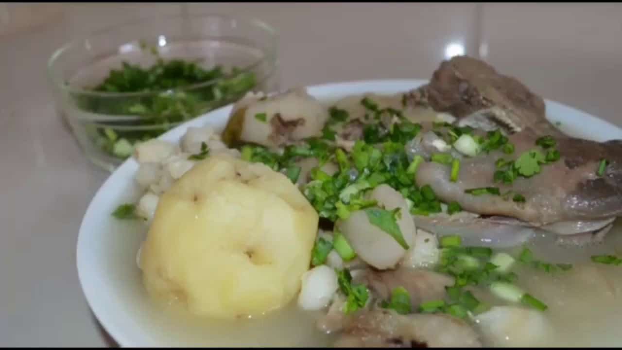 Caldo De Cabeza, breakfast in Peru, peruvian breakfast, traditional peruvian breakfast, typical peruvian breakfast