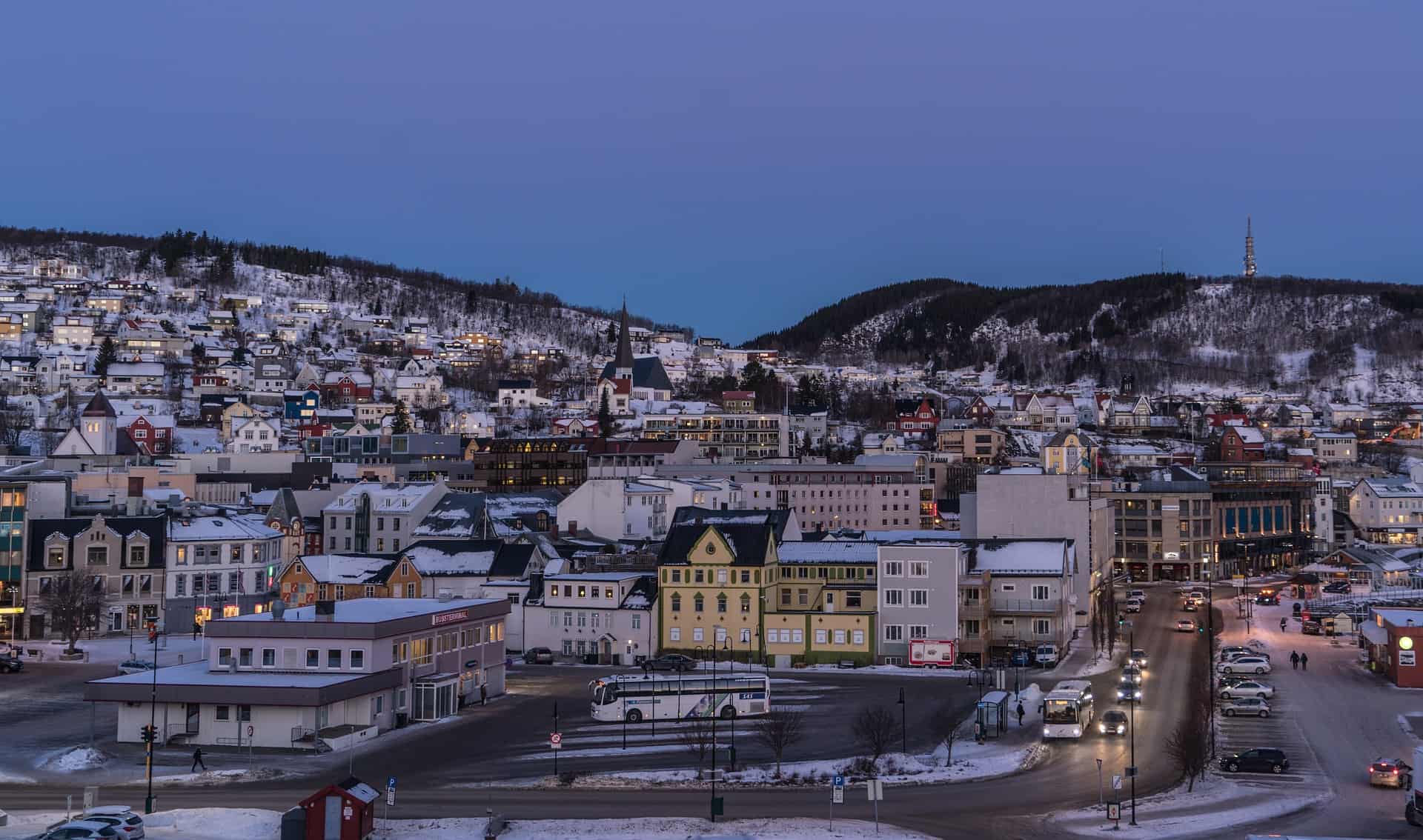 How To Get From Tromso Airport To City Center - All Possible Ways, cheapest way from Tromso airport to Tromso, cheapest way from Tromso airport to city CENTER, Tromso airport to downtown, Tromso airport to city center, Tromso airport to Tromso downtown, Tromso Bus Airport, bus from Tromso airport to city center, taxi Tromso airport to city center, Tromso airport to Tromso city center, bus from Tromso airport to Tromso downtown, shuttle bus Tromso airport to city center, Tromso Bus Airport, Tromso airport to downtown