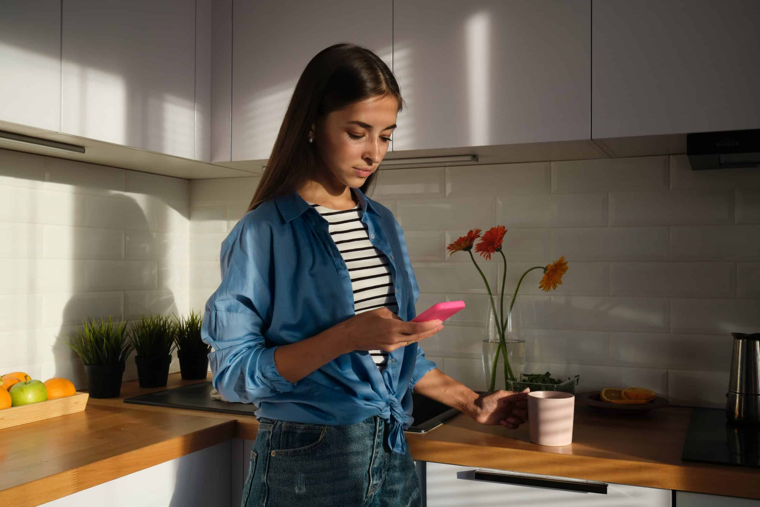 ubigi-vs-gigsky-comparison-top-5-tips-on-choosing-the-best-esim-for