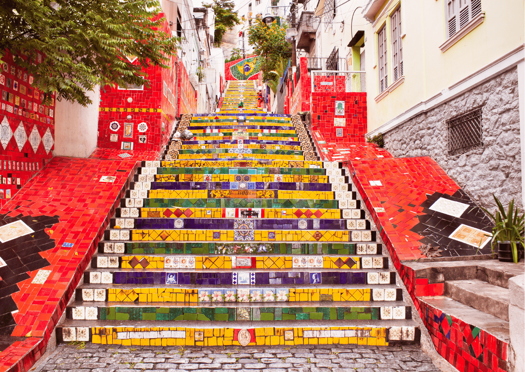Escadaria Selarón in Santa Teresa in Rio de Janeiro, Sao Paulo vs Rio de Janeiro - Which is Better?