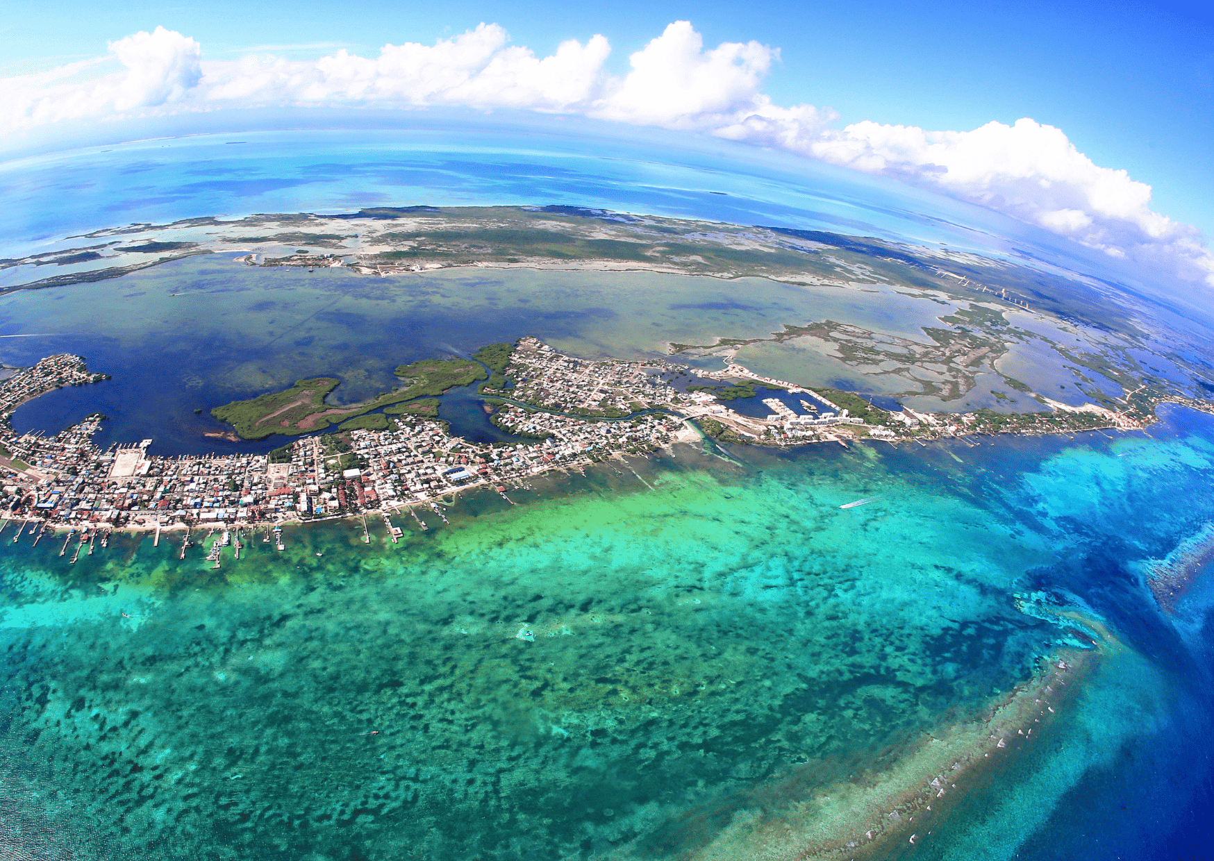 Caye Caulker vs Ambergris Caye - Which is a Better Vacation?