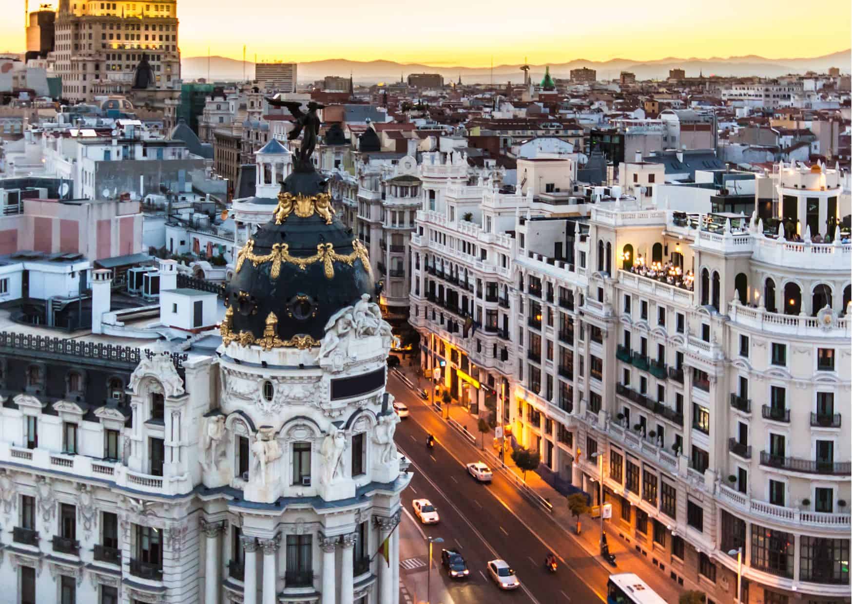 How To Get From Madrid to Madrid Airport Best Way, shuttle bus from Madrid to Madrid Airport, bus from Madrid to Madrid Airport, cheapest way from Madrid to Madrid Airport, Madrid to Madrid Airport, by metro Madrid to Madrid Airport, by train Madrid to Madrid Airport, taxi from Madrid to Madrid Airport, uber from Madrid to Madrid Airport, private transfer from Madrid to Madrid Airport