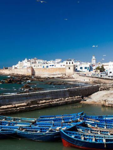 How To Get From Casablanca to Essaouira Best Way, Casablanca to Essaouira, cheapest way from Casablanca to Essaouira, best way from Casablanca to Essaouira, Casablanca to Essaouira by bus, bus from Casablanca to Essaouira, taxi from Casablanca to Essaouira, private transfer from Casablanca to Essaouira, Shared Van from Casablanca to Essaouira, rent a car at Casablanca, train from Casablanca to Essaouira,