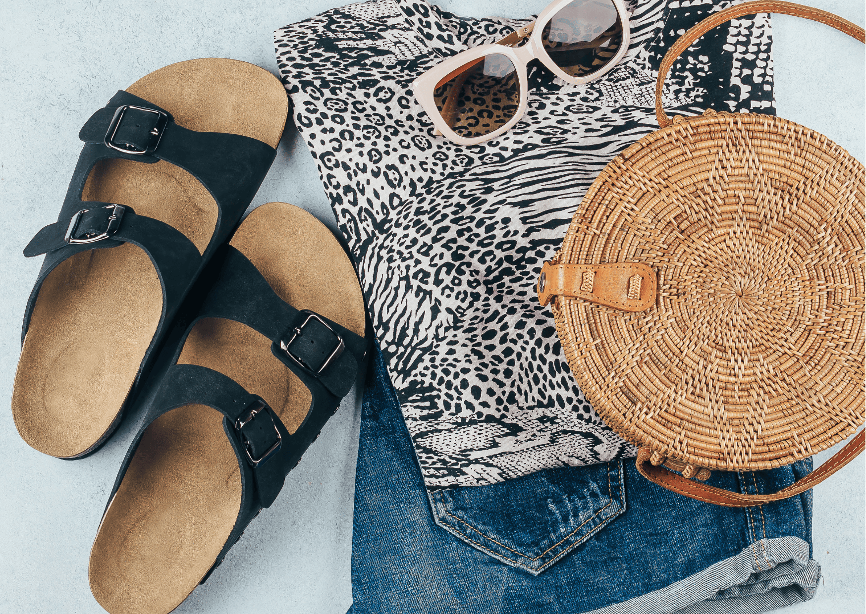 How to Pack Light and Fashionable for Europe