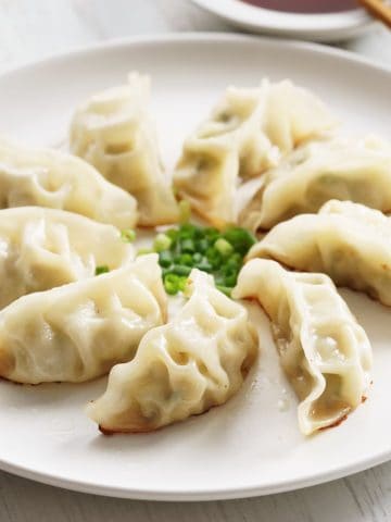 Difference Between Dumplings And Empanadas Who Wins, How to Make Dumplings – An Authentic Dumplings (Recipe Guide)