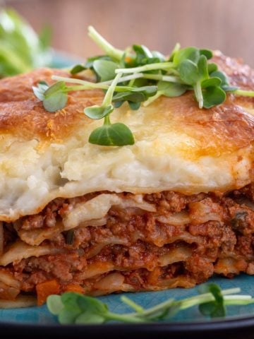 How to Make Lasagna &ndash; An Authentic Lasagna (Recipe Guide)